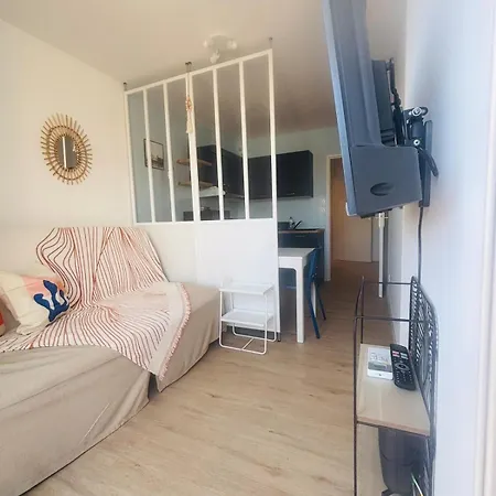 Appartement Clévacances 2 étoiles - Pour 2 Personnes - Vue Plage, Et Clim *